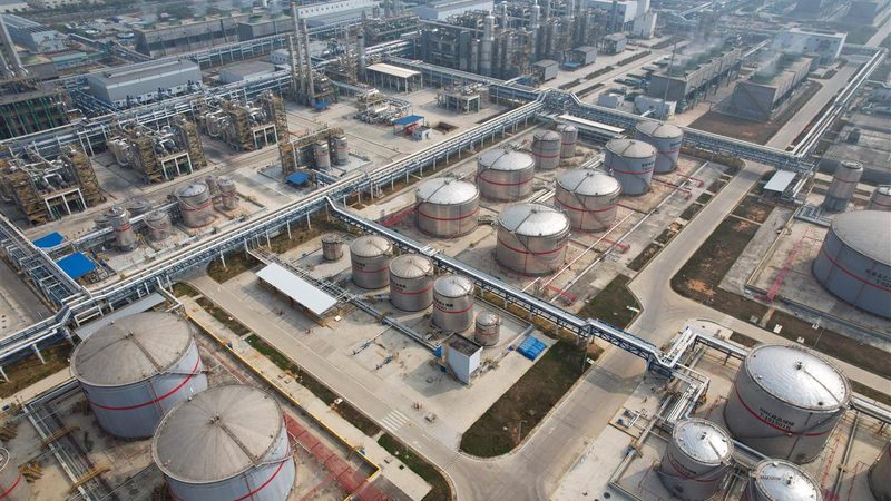 成都化工原料厂家直销：揭秘化工原料的选择与使用